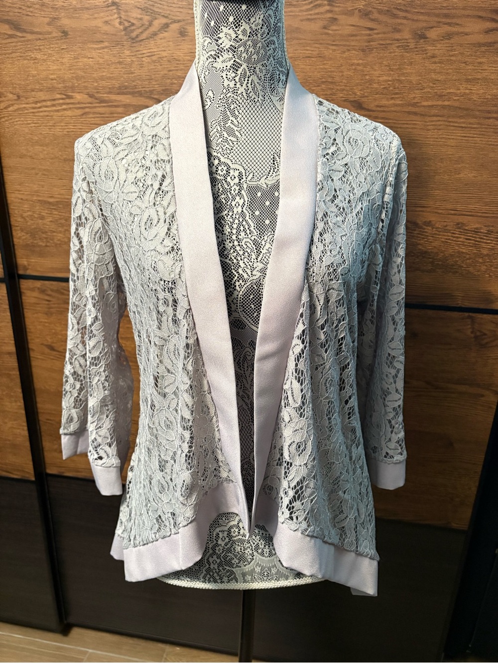 Light Gray Lace Open-Front Women's Cardigan